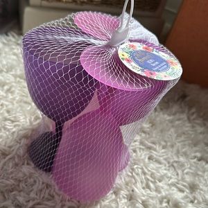 SET OF 4 WINE GLASSES